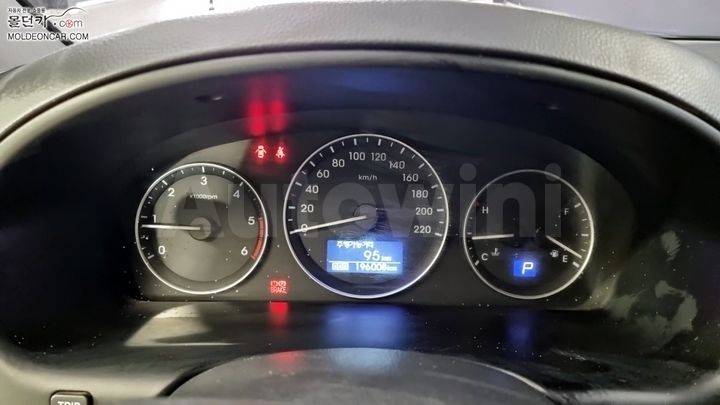 Hyundai Starex 2019 — 5