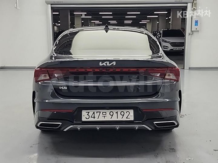 Kia K5 2023 — 3
