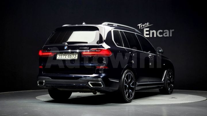 BMW X7 2020 — 2