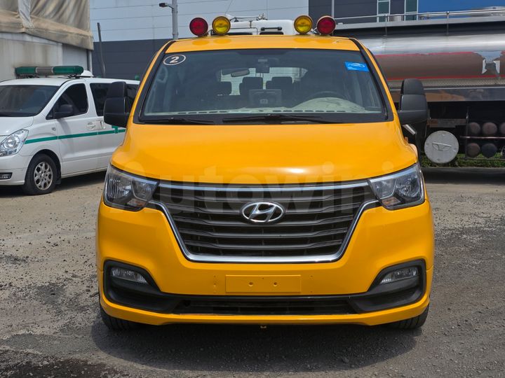 Hyundai Starex 2019 — 2