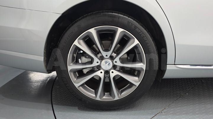 Mercedes Benz E Class 2019 — 5