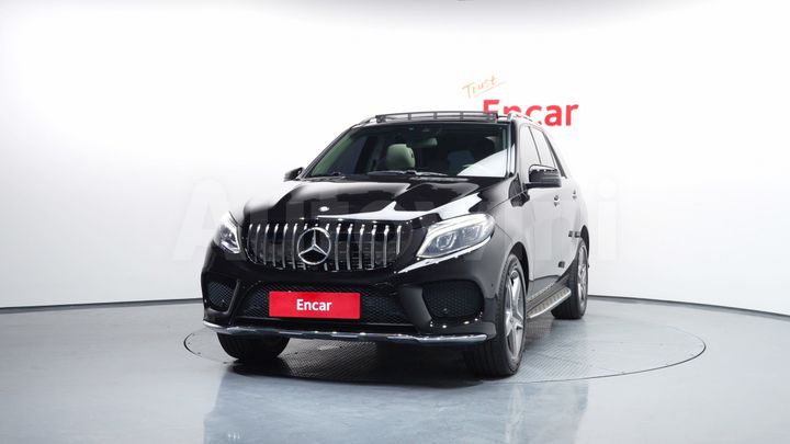 Mercedes Benz GLE Class 2017 — 3