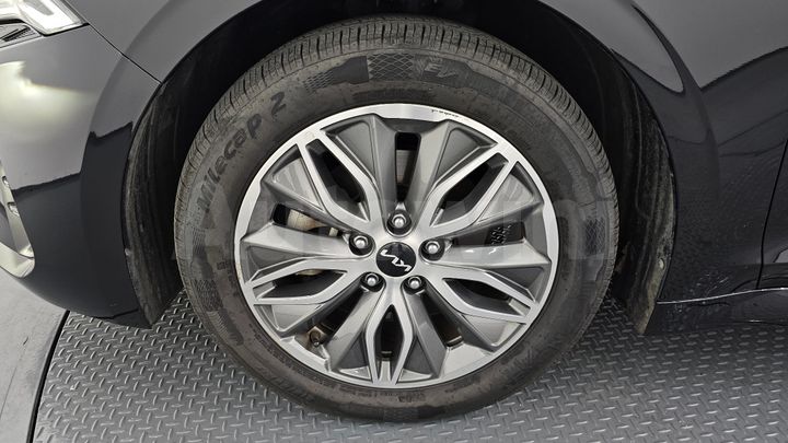 Kia K5 2022 — 5