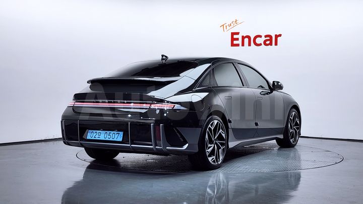 Hyundai Ioniq 2023 — 2