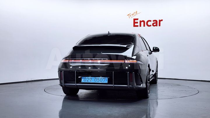 Hyundai Ioniq 2023 — 4
