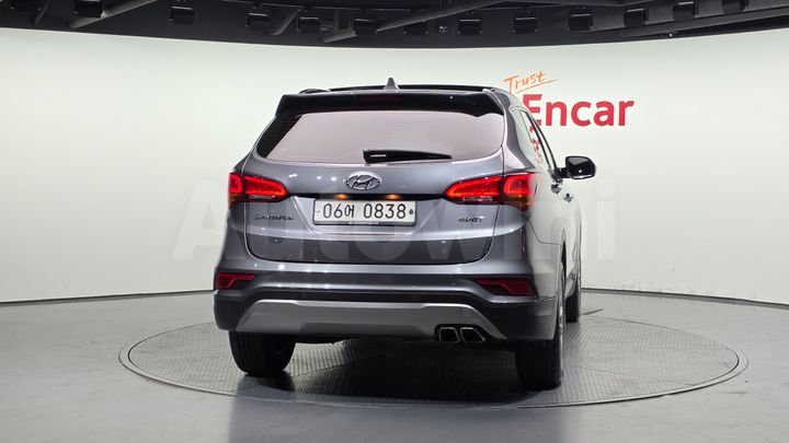 Hyundai SantaFe 2016 — 4