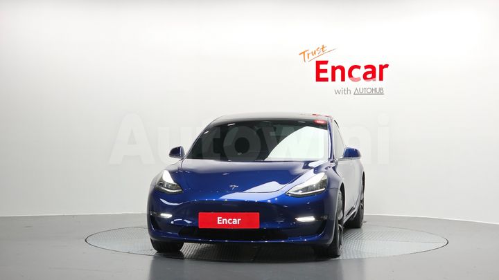 Tesla Model 3 2020 — 3
