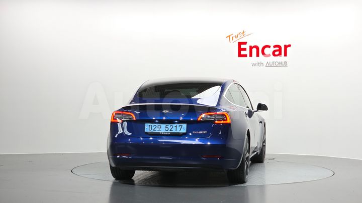 Tesla Model 3 2020 — 4