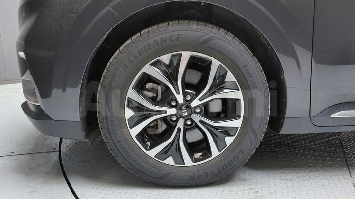 Kia Carnival 2021 — 5