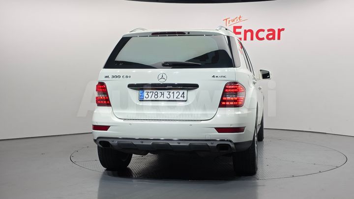 Mercedes Benz M Class 2011 — 4