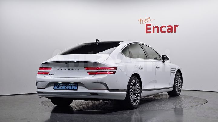 Genesis G80 2022 — 2