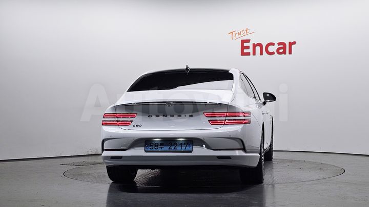 Genesis G80 2022 — 4