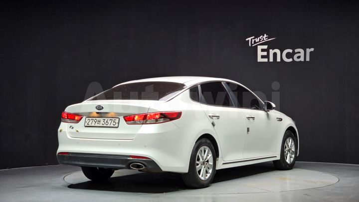 Kia K5 2016 — 2
