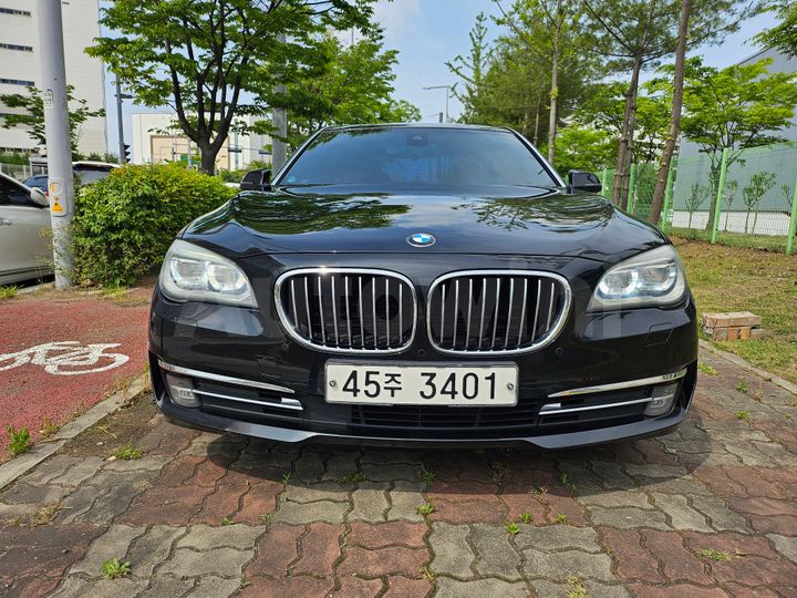 BMW 7 Series 2015 — 2