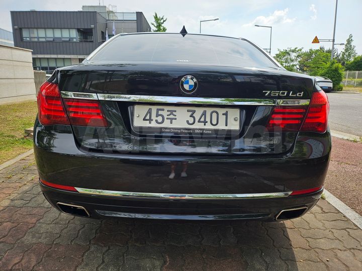 BMW 7 Series 2015 — 5