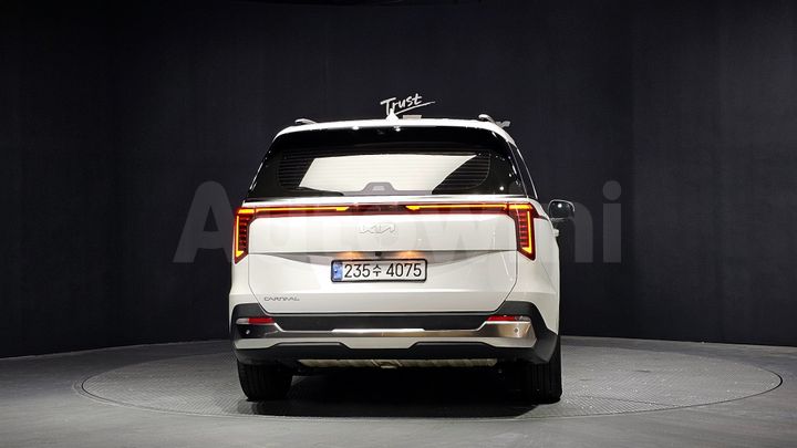 Kia Carnival 2025 — 4