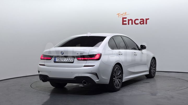 BMW 3 Series 2022 — 2