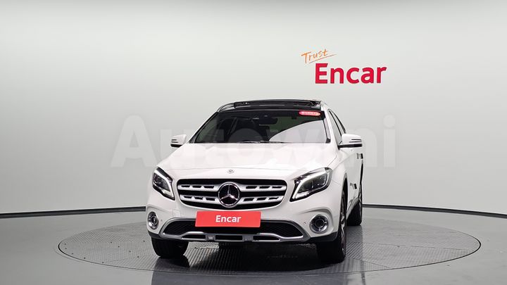 Mercedes Benz GLA Class 2019 — 2