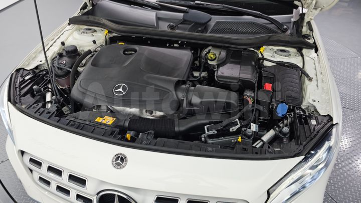 Mercedes Benz GLA Class 2019 — 5
