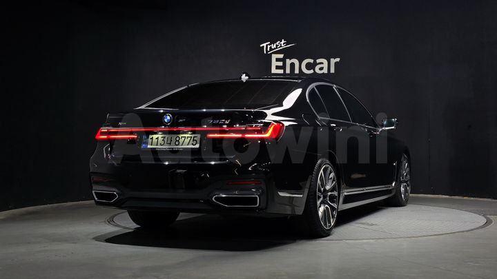 BMW 7 Series 2021 — 2