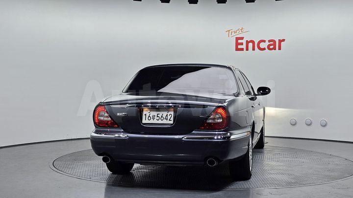 Jaguar XJ 2006 — 4
