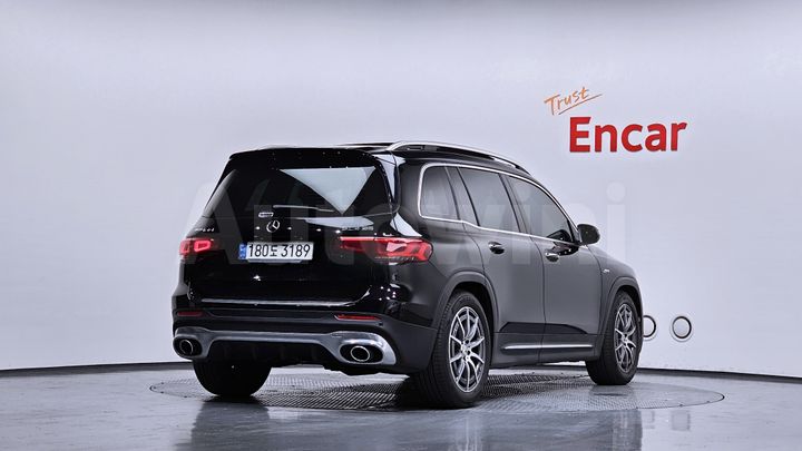 Mercedes Benz GLB Class 2021 — 2