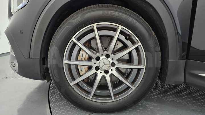 Mercedes Benz GLB Class 2021 — 5