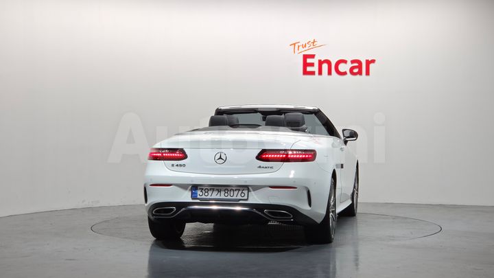 Mercedes Benz E Class 2022 — 4