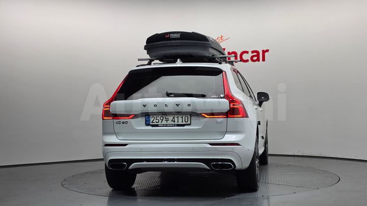 Volvo XC60 2021 — 4