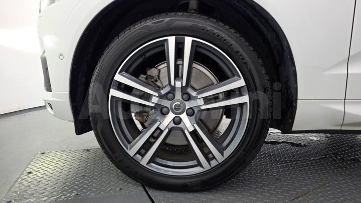 Volvo XC60 2021 — 5
