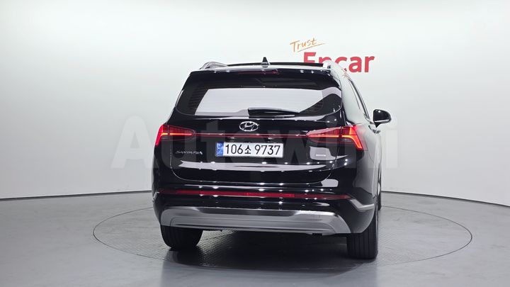 Hyundai SantaFe 2023 — 4