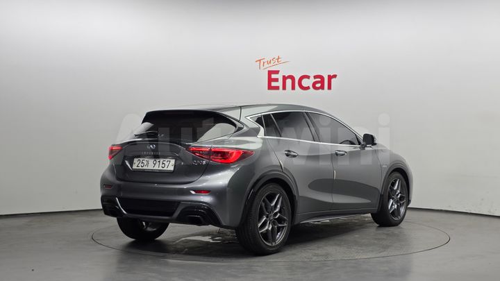 Infiniti Q 2017 — 2