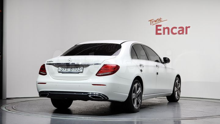 Mercedes Benz E Class 2019 — 2