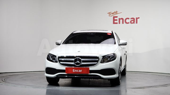 Mercedes Benz E Class 2019 — 3