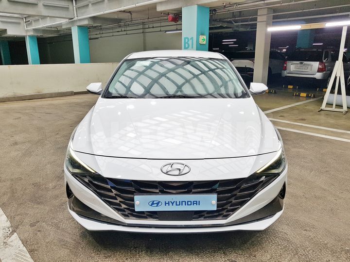 Hyundai Avante 2021 — 3