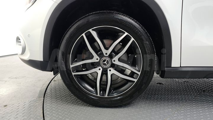 Mercedes Benz GLA Class 2019 — 4