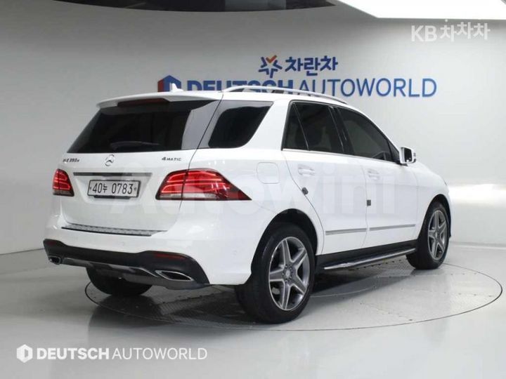 Mercedes Benz GLE Class 2016 — 2