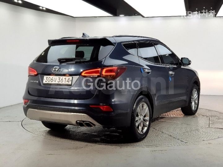 Hyundai SantaFe 2016 — 4