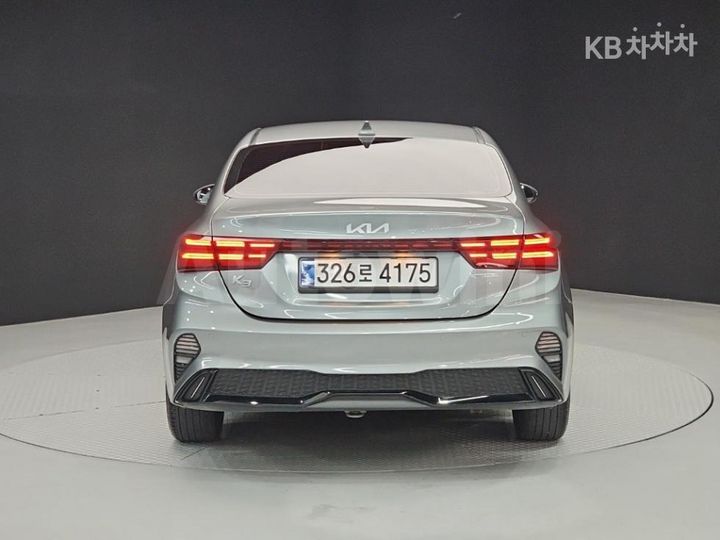 Kia K3 2022 KNAF241BENA143887 — 3