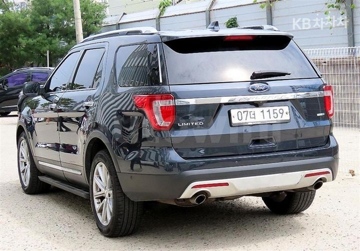 Ford Explorer 2017 — 3