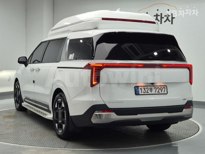 Kia Carnival 2025 — 3