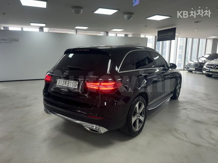 Mercedes Benz GLC Class 2019 — 4