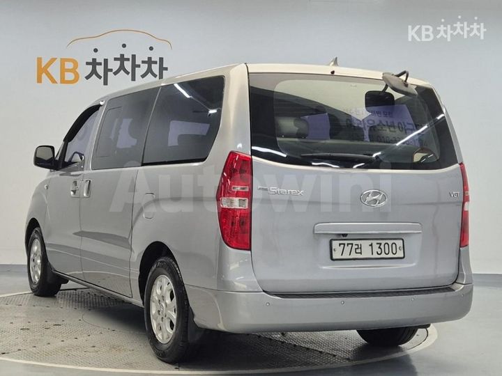 Hyundai Starex 2014 — 2