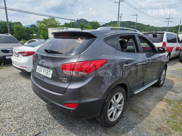 Hyundai Tucson 2010 — 5