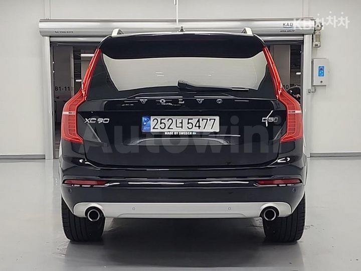 Volvo XC90 2017 — 3