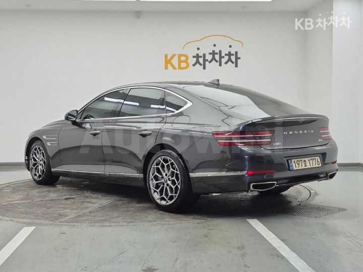 Genesis G80 2022 — 3