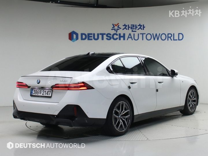 BMW 5 Series 2024 — 4