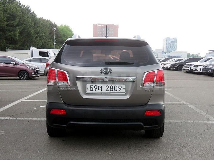 Kia Sorento 2010 — 3