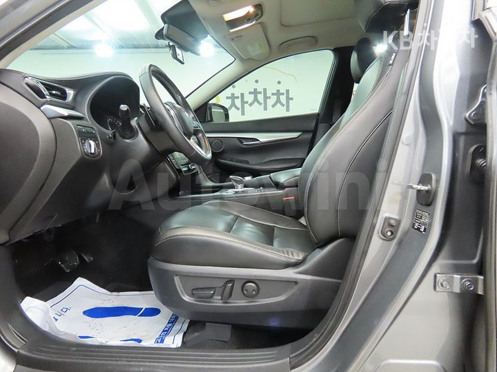 Infiniti QX