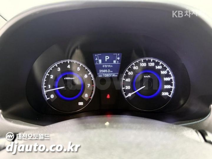 Hyundai Accent 2011 — 5